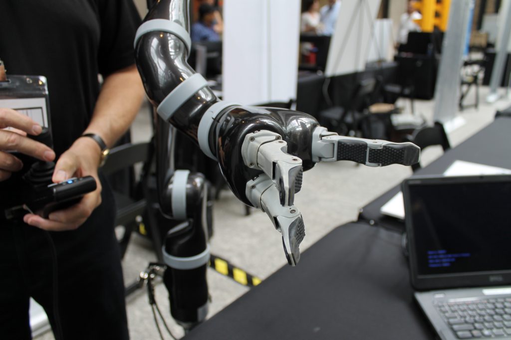 Kinova Robotics has developed a robotic arm to assist people with reduced upper body mobility, helping them to perform complex actions.