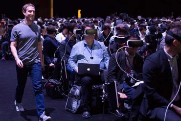 Mark Zuckerberg S7 VR launch