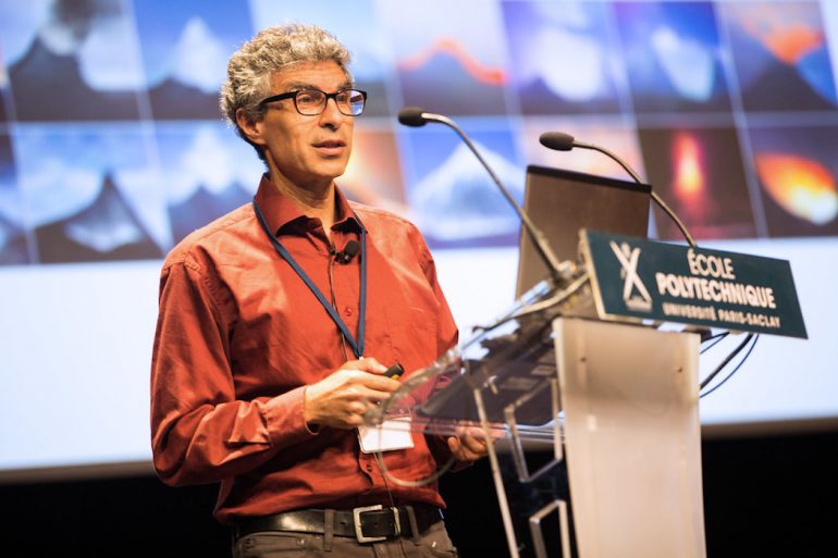 Yoshua Bengio