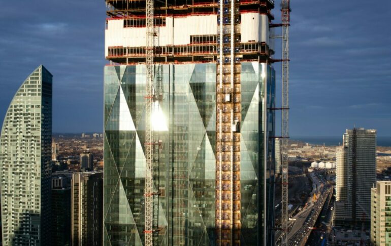 apartment blocks in toronto in march 2020