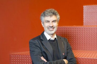 Yoshua Bengio