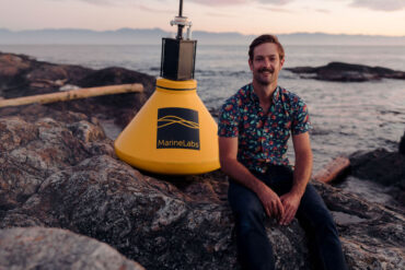 MarineLabs Founder and CEO Dr Scott Beatty with MarineLabs sensor buoy