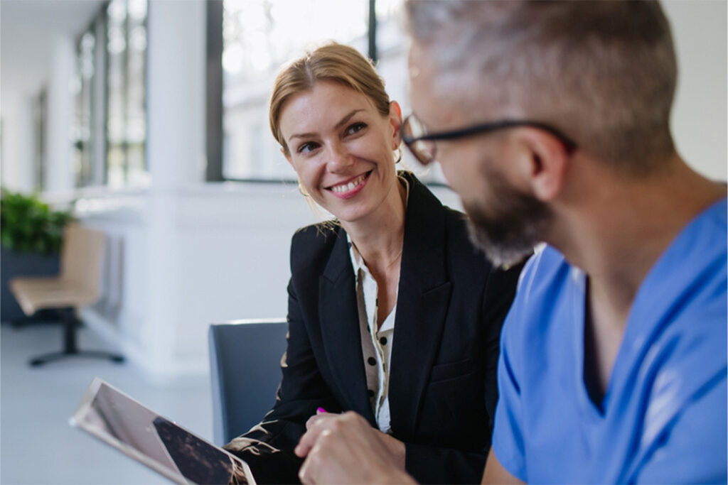 Pharma Rep Talking to Doctor_165kbs 1