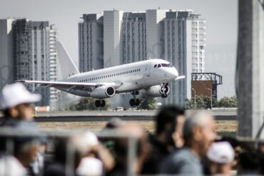 plane-pexels